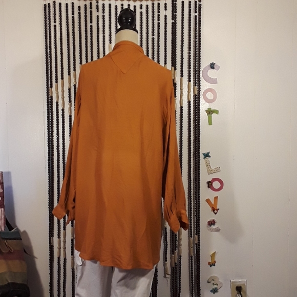 CHIC TOP - Picture 4 of 16